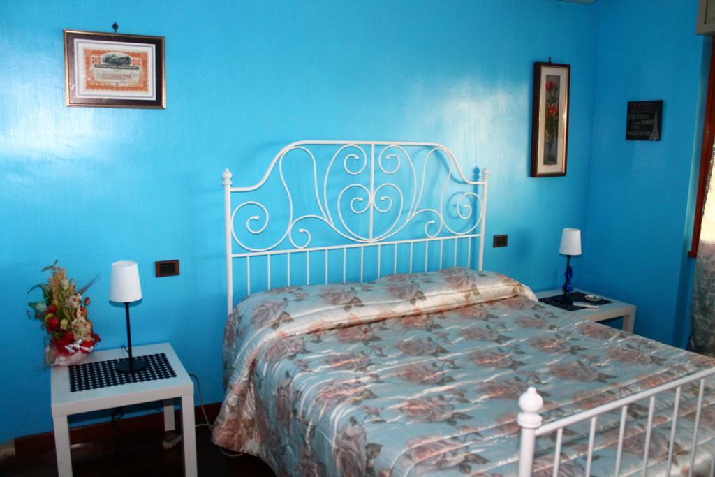 Bed and Breakfast La Casa Della Musica Чампино Номер фото