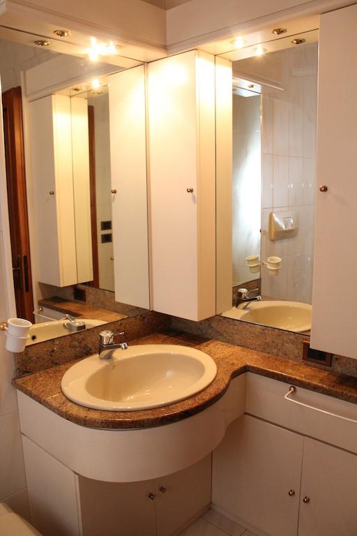 Bed and Breakfast La Casa Della Musica Чампино Номер фото