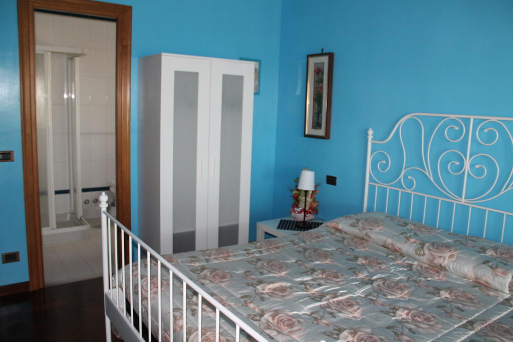 Bed and Breakfast La Casa Della Musica Чампино Номер фото